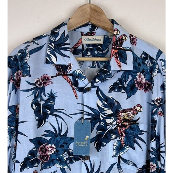 Caribbean Toucan Hawaiian Camp Shirt Men's Size L Blue Hibiscus Button Up NWT - Picture 3 of 9